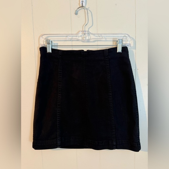 Free People Modern Femme black denim mini skirt size 4 - Picture 2 of 8